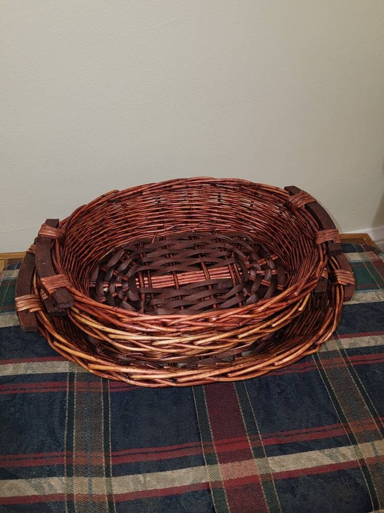 Dark Cherry Vintage Wicker Basket Set, Storage Basket, Vegetable Tray, 3 Nesting Set Decor