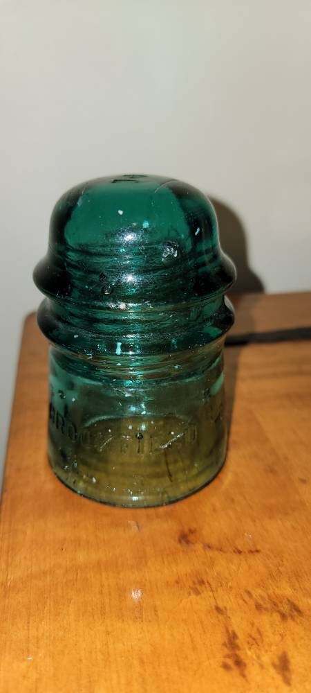 Vintage Insulator Brookfield No 14 New York Green Glass 1920s
