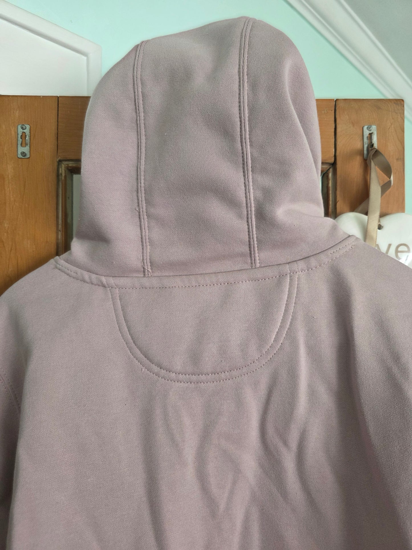 Rain Defender Relaxed Fit Midweight Logo Sleeve Graphic Sweatshirt